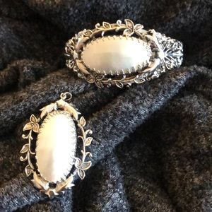 Vintage costume shell bracelet and pendant.